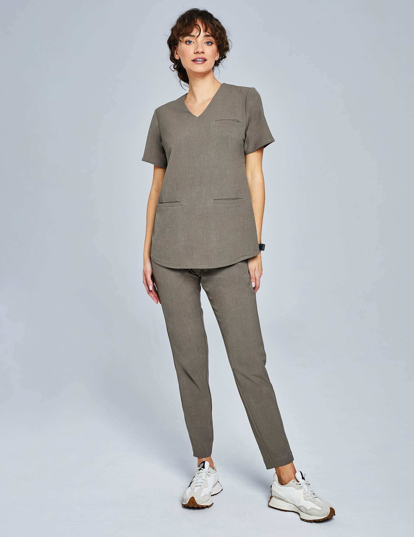 OUTLET Grace Medical Sweatshirt - DARK SAND