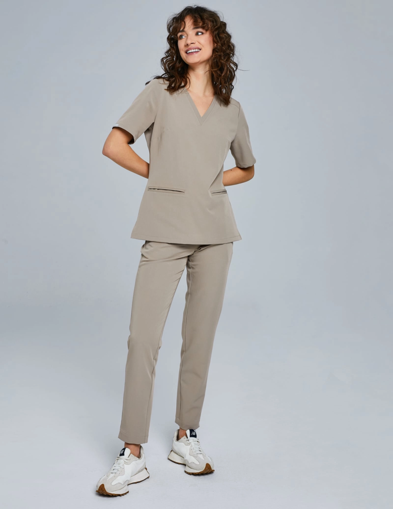 Medical Scrub Top Casy- BEIGE