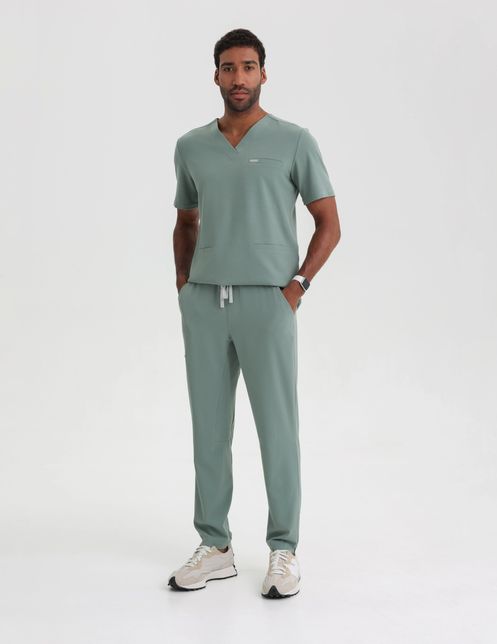 Scrub Top Birbal - DUSTY GREEN Scrub Top Birbal - DUSTY GREEN