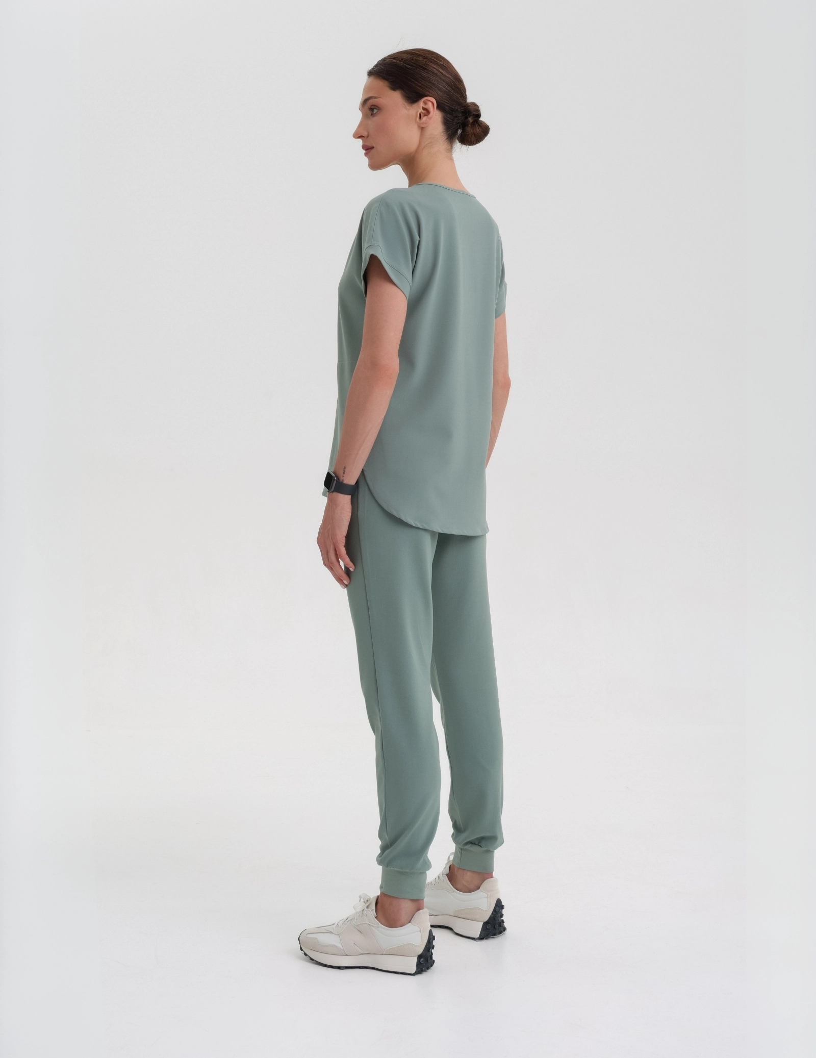 Kendall Medical Sweatshirt - DUSTY GREEN