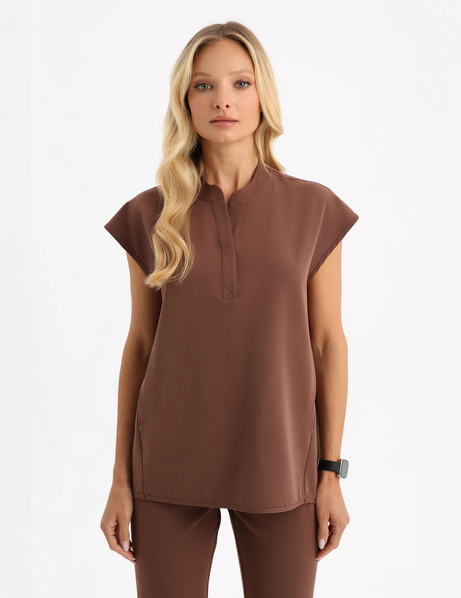 Medical Scrub Top Khloe - MILKY BROWN