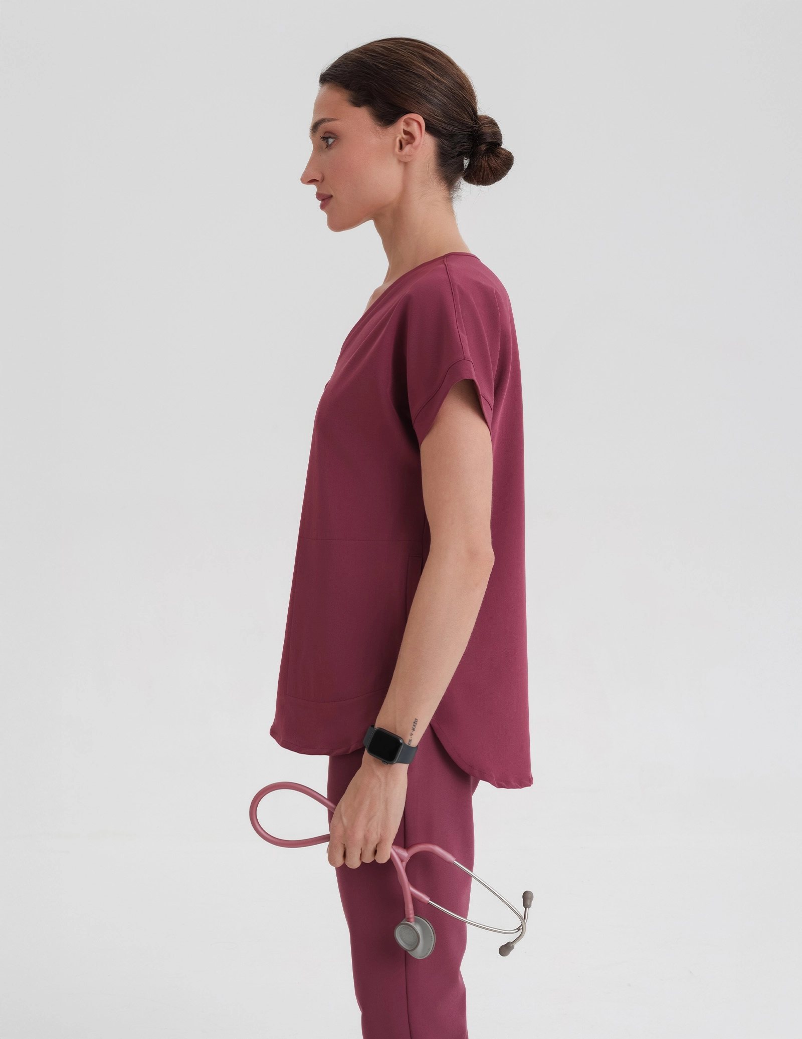 Kendall Scrub Top - MULLED WINE