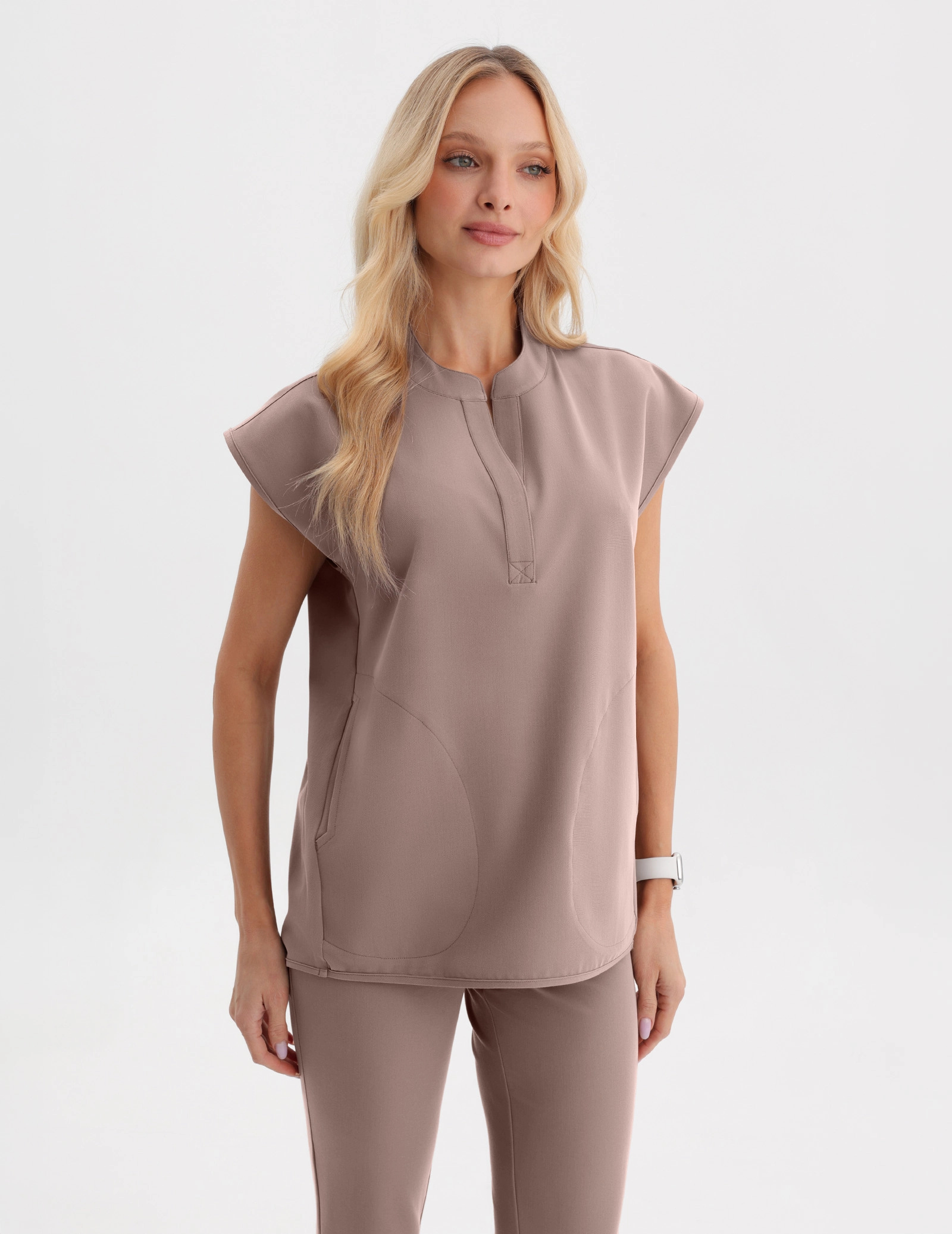 Medical Scrub Top Khloe - BEIGE