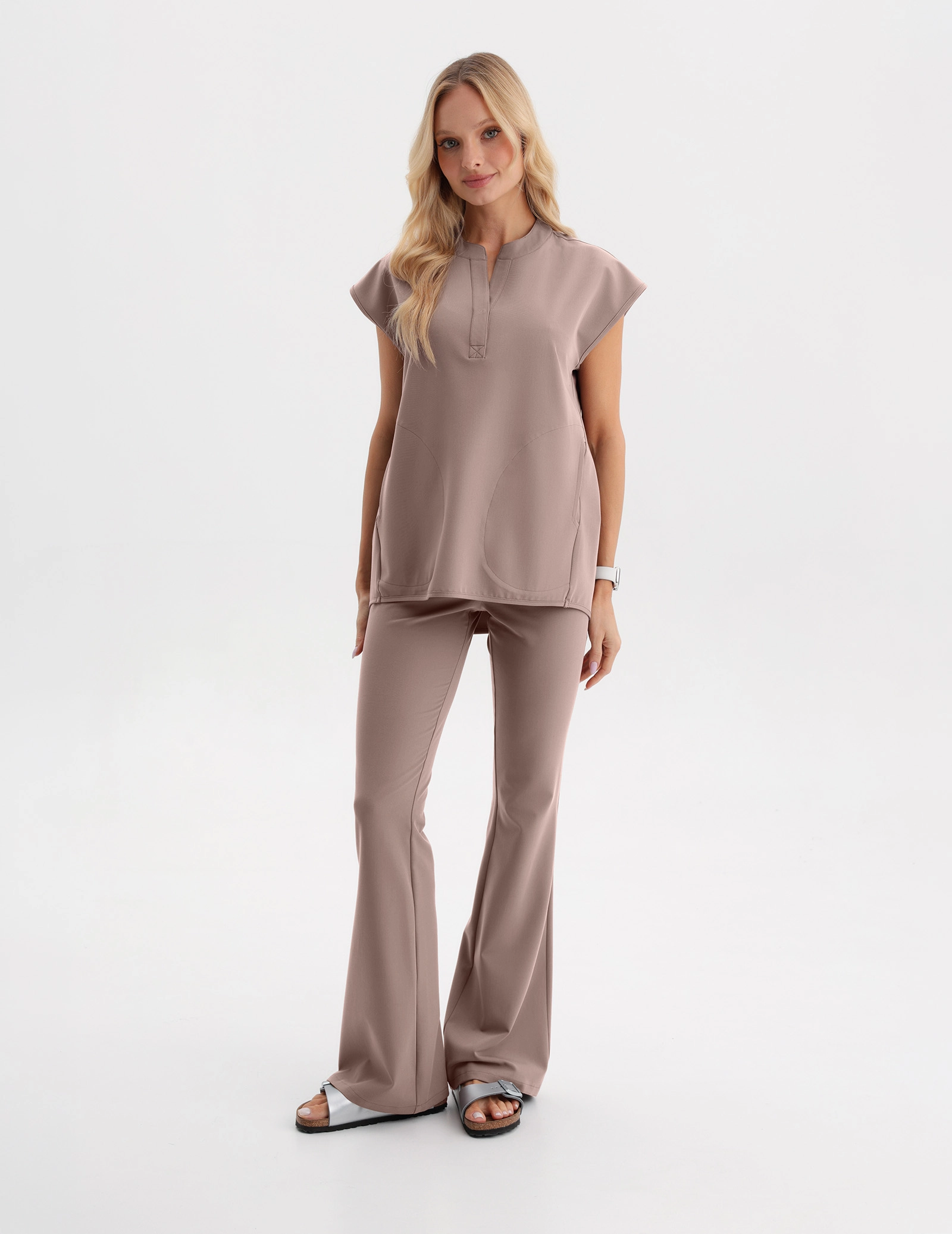 Medical Scrub Top Khloe - BEIGE